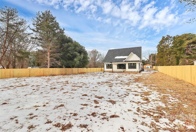 127 Hazelton Loop, Mooresville, NC 28117