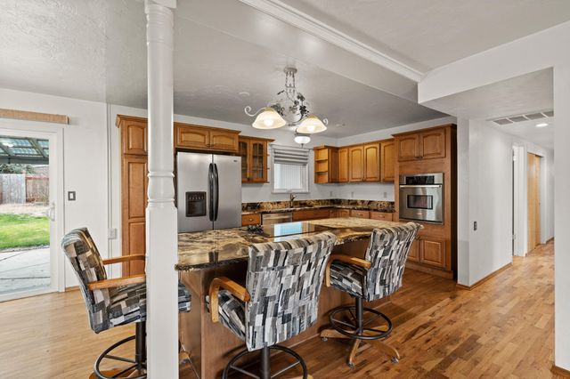 3371 Freeland Road, Central Point, OR 97502