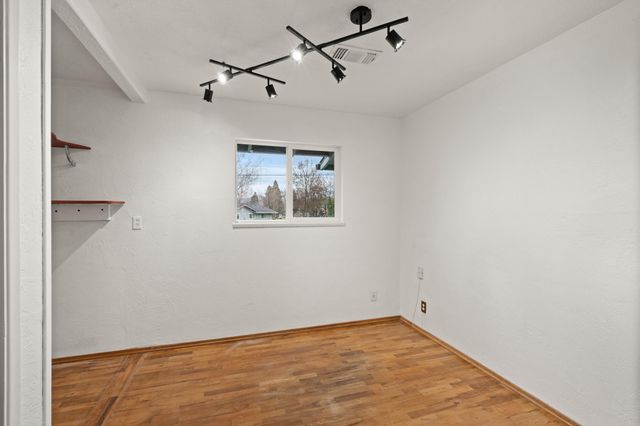 3371 Freeland Road, Central Point, OR 97502