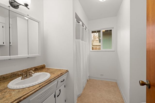 3371 Freeland Road, Central Point, OR 97502