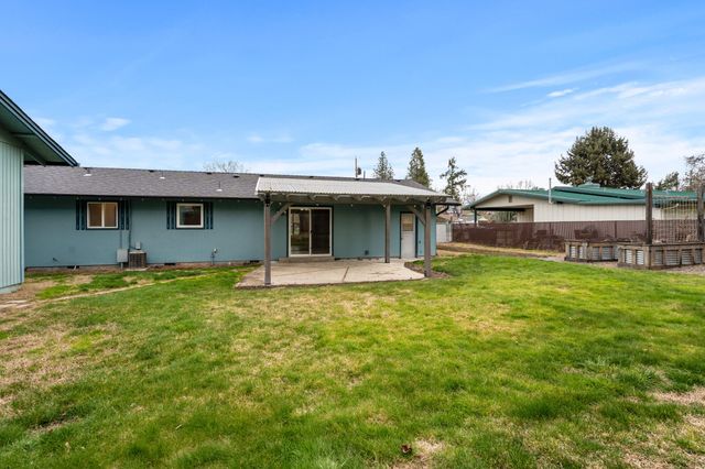 3371 Freeland Road, Central Point, OR 97502