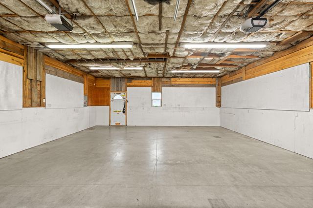 3371 Freeland Road, Central Point, OR 97502