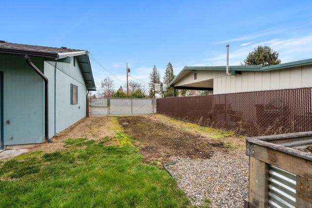 3371 Freeland Road, Central Point, OR 97502