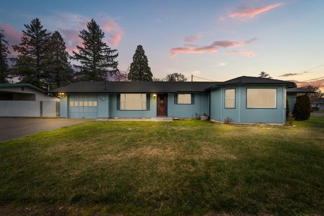 3371 Freeland Road, Central Point, OR 97502