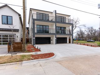 909 Bayonne Street, Dallas, TX 75212