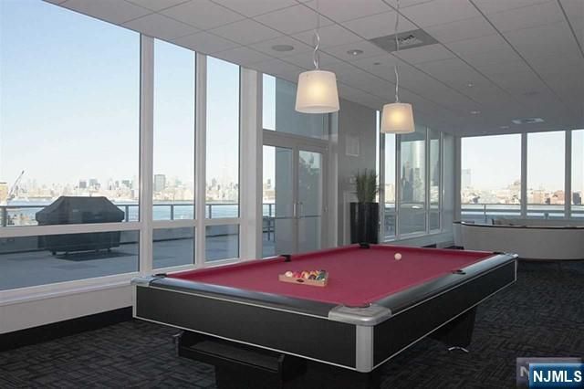 20 2nd Street 2002, Jersey City, NJ 07302