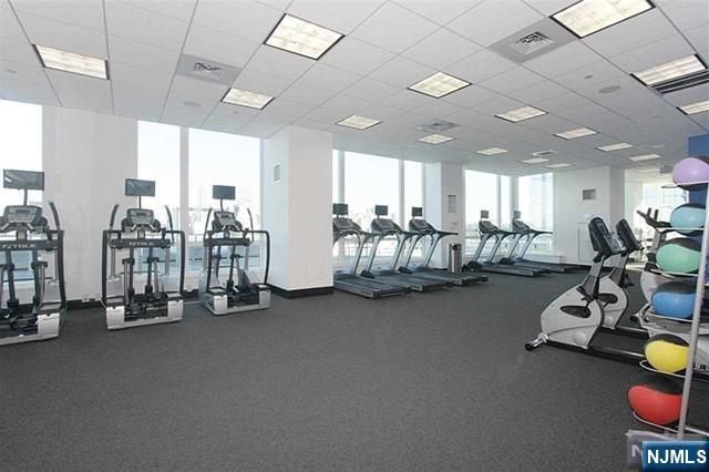 20 2nd Street 2002, Jersey City, NJ 07302