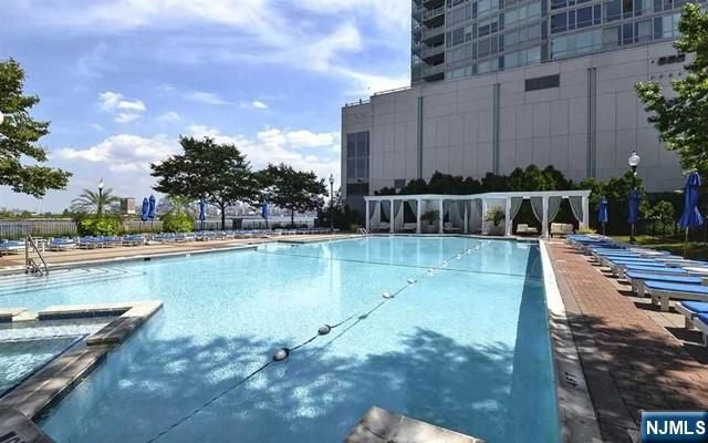 20 2nd Street 2002, Jersey City, NJ 07302