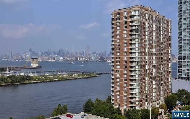 20 2nd Street 2002, Jersey City, NJ 07302