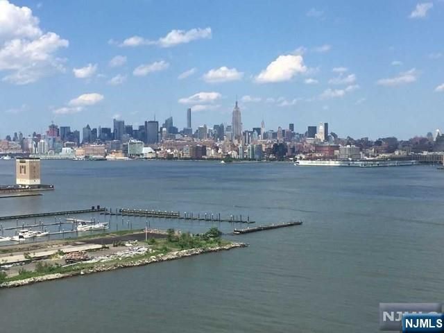 20 2nd Street 2002, Jersey City, NJ 07302