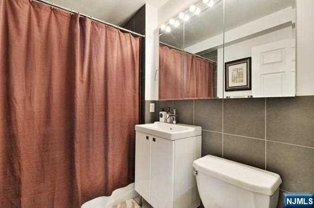 20 2nd Street 2002, Jersey City, NJ 07302