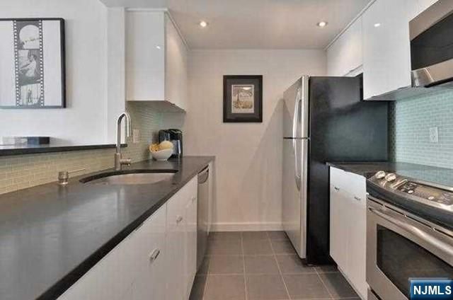 20 2nd Street 2002, Jersey City, NJ 07302