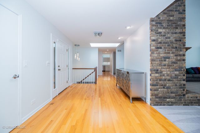 455 Eton Drive, North Barrington, IL 60010