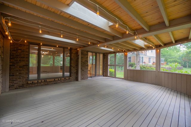 455 Eton Drive, North Barrington, IL 60010