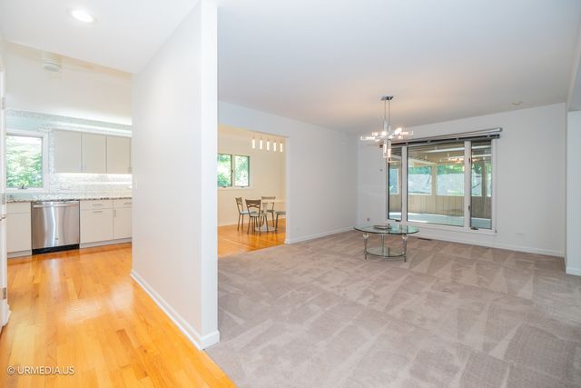 455 Eton Drive, North Barrington, IL 60010