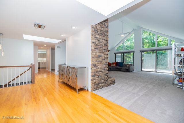 455 Eton Drive, North Barrington, IL 60010