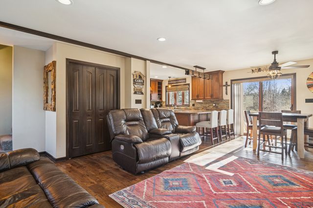 9510 Martin Drive, Spring Grove, IL 60081