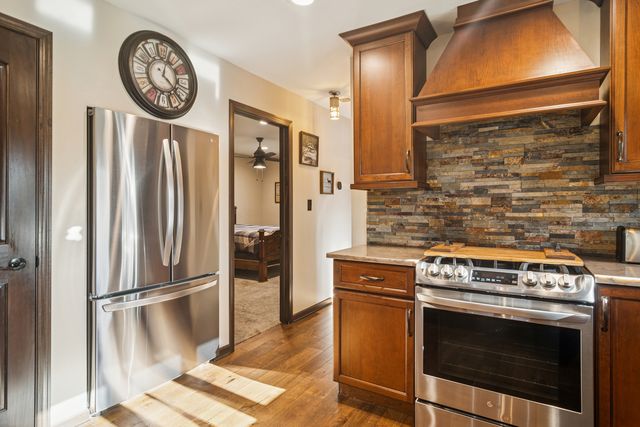 9510 Martin Drive, Spring Grove, IL 60081