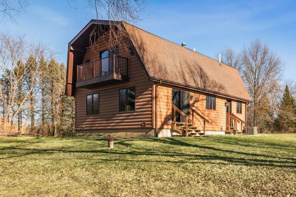 9510 Martin Drive, Spring Grove, IL 60081