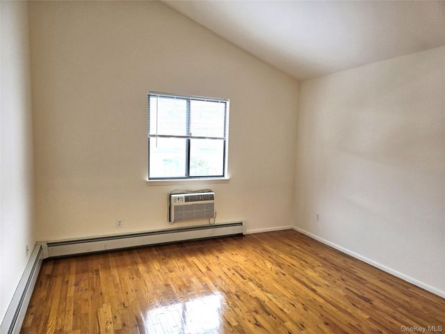 90 Graywood Road, Port Washington, NY 11050