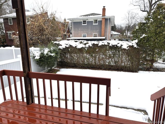 90 Graywood Road, Port Washington, NY 11050