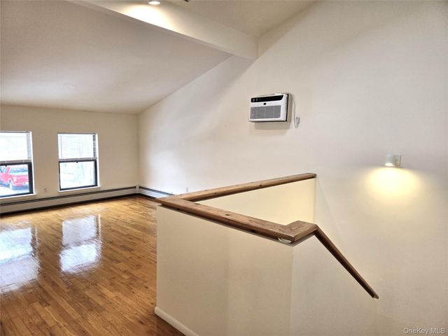 90 Graywood Road, Port Washington, NY 11050