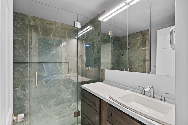 8605 Zircon Crest Ct, Elk Grove, CA 95624