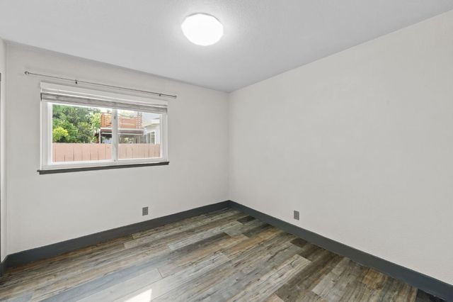 8605 Zircon Crest Ct, Elk Grove, CA 95624