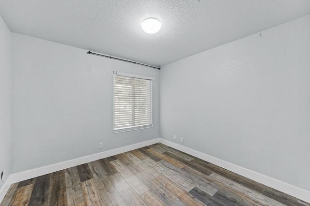 8605 Zircon Crest Ct, Elk Grove, CA 95624