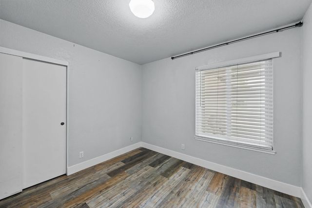 8605 Zircon Crest Ct, Elk Grove, CA 95624