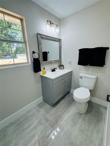 617 Persimmon ST, Lockhart, TX 78644