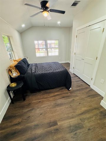 617 Persimmon ST, Lockhart, TX 78644