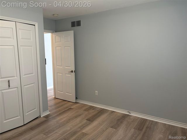 676 Snowbird Circle W, St. Clair, MI 48079
