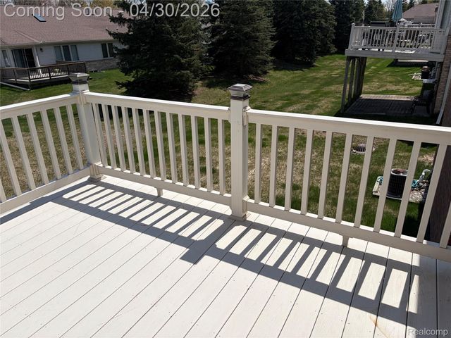 676 Snowbird Circle W, St. Clair, MI 48079