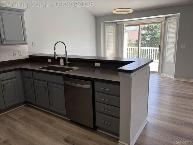 676 Snowbird Circle W, St. Clair, MI 48079