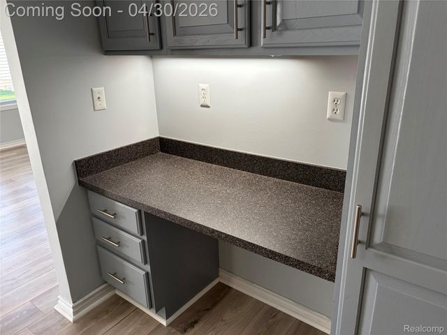 676 Snowbird Circle W, St. Clair, MI 48079