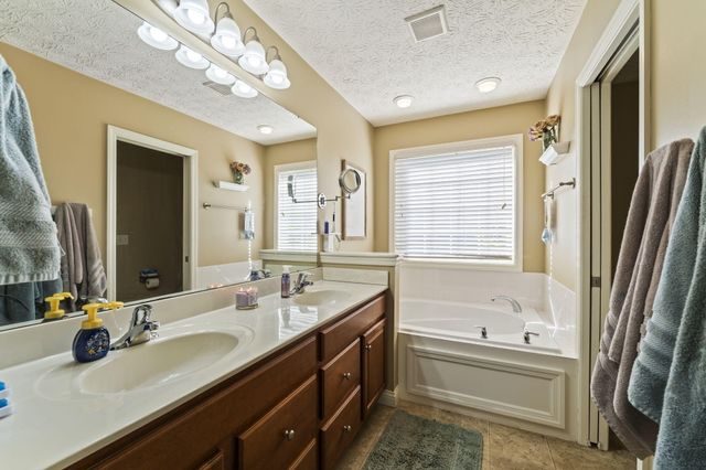 680 Loxley Lane 680 Loxley Lane, Troy, OH 45373