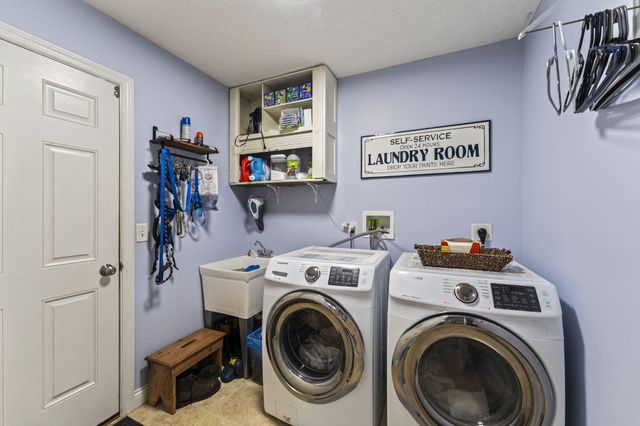 680 Loxley Lane 680 Loxley Lane, Troy, OH 45373