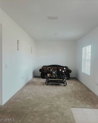 2016 SW 3rd TER, Cape Coral, FL 33991