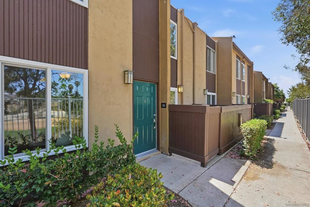 3454 Castle Glen Dr 151, San Diego, CA 92123 — exterior