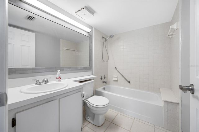 1345 PINE RIDGE CIRCLE E C2, Tarpon Springs, FL 34688