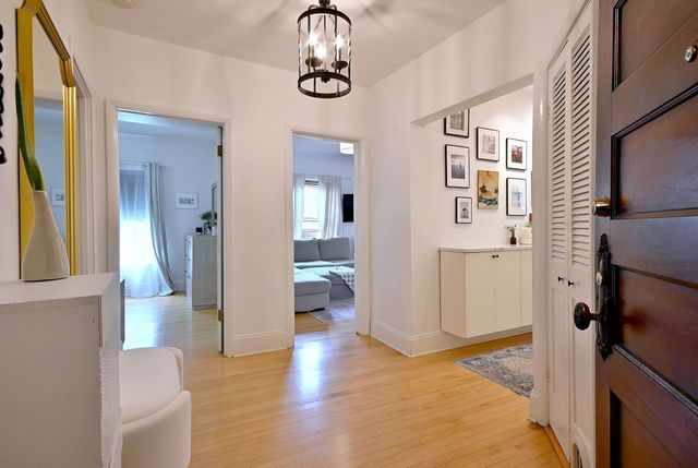 113 S Scoville Avenue 1S, Oak Park, IL 60302