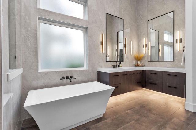 233 Blue Heron Drive, Montgomery, TX 77316