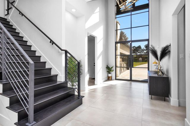 233 Blue Heron Drive, Montgomery, TX 77316