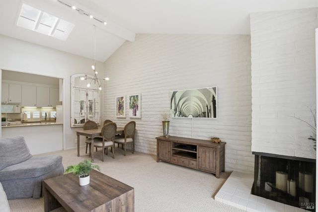 13 Fairways Dr, Napa, CA 94558