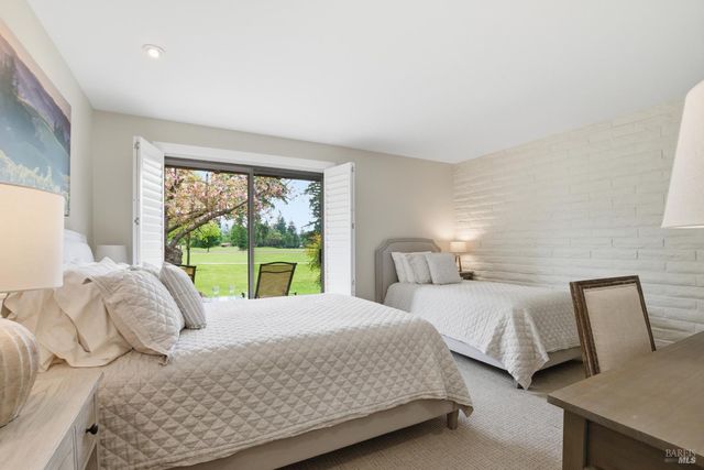 13 Fairways Dr, Napa, CA 94558