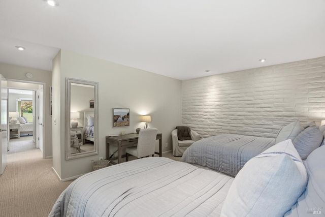 13 Fairways Dr, Napa, CA 94558