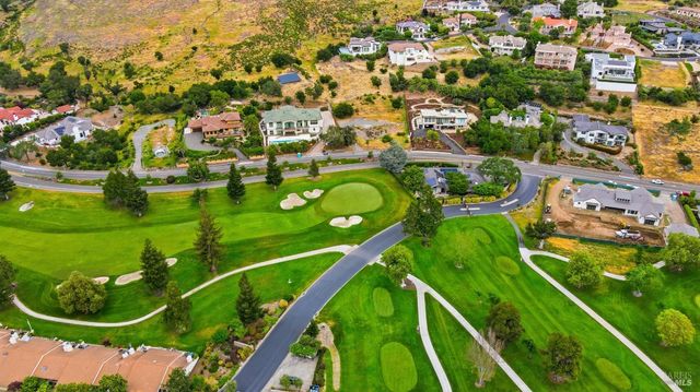 13 Fairways Dr, Napa, CA 94558