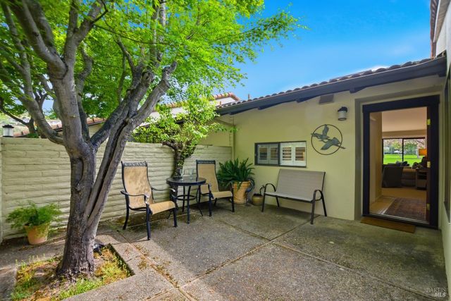 13 Fairways Dr, Napa, CA 94558