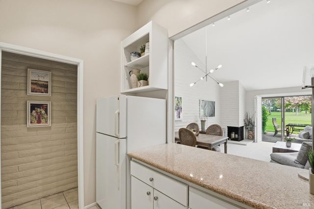 13 Fairways Dr, Napa, CA 94558